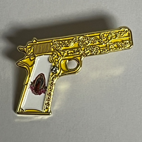 Virgin Mary Gold Gun Hat Pin Pins Hats Bag Fitted New Era Glock Pistol Religious - Picture 1 of 8